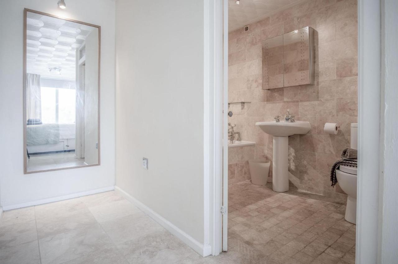 Captains Walk - 4 Bedroom Apartment - 손더스풋 외부 사진