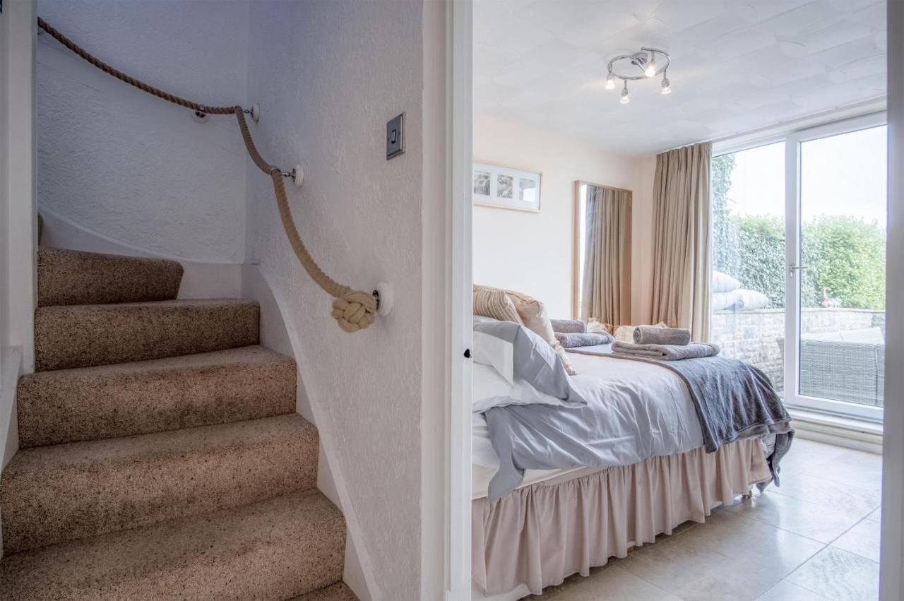 Captains Walk - 4 Bedroom Apartment - 손더스풋 외부 사진